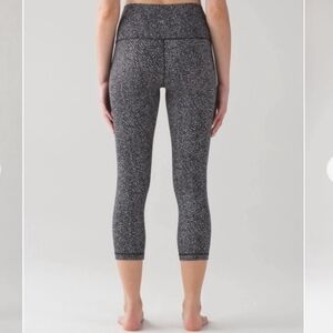 Lululemon Wunder Under Crop Legging Luon Ripple Jacquard Size 2